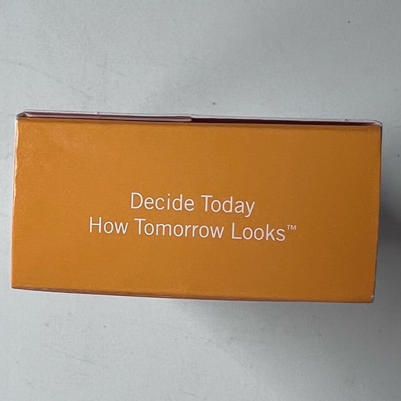 Rodan + Fields Reverse Dual Active Brightening Complex Step 3 Vitamin C Retinol - Picture 8 of 10